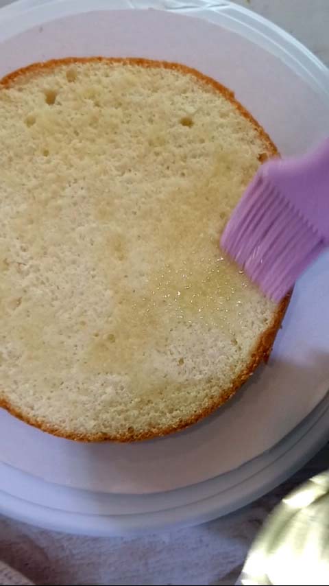 تشريب الكيك بالسيروب